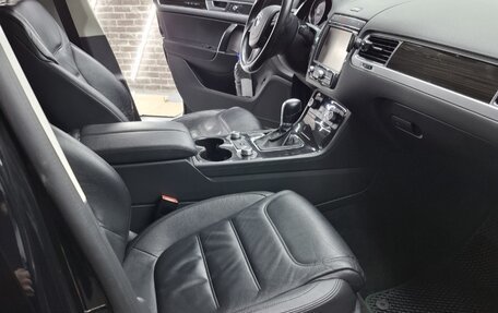 Volkswagen Touareg III, 2016 год, 3 350 000 рублей, 10 фотография