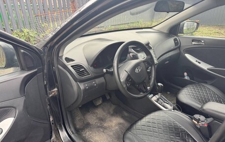 Hyundai Solaris II рестайлинг, 2011 год, 570 000 рублей, 6 фотография