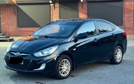 Hyundai Solaris II рестайлинг, 2011 год, 570 000 рублей, 3 фотография