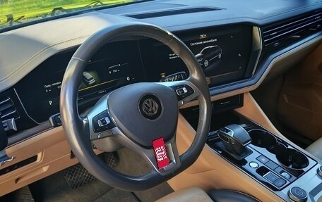 Volkswagen Touareg III, 2018 год, 4 990 000 рублей, 14 фотография