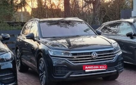 Volkswagen Touareg III, 2018 год, 4 990 000 рублей, 9 фотография