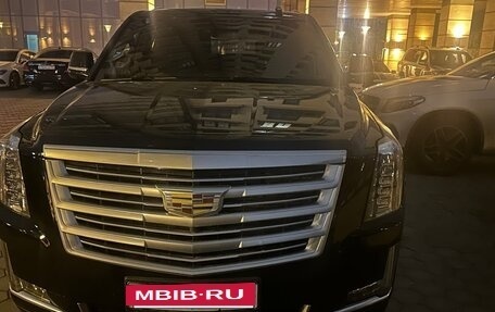 Cadillac Escalade IV, 2019 год, 5 350 000 рублей, 4 фотография