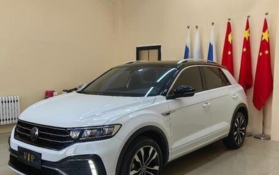 Volkswagen T-Roc I, 2022 год, 2 520 000 рублей, 1 фотография