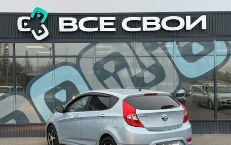 Hyundai Solaris II рестайлинг, 2011 год, 797 000 рублей, 3 фотография