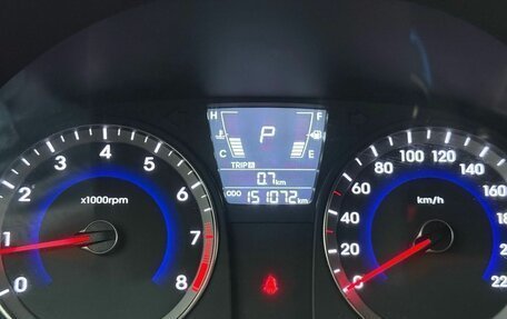 Hyundai Solaris II рестайлинг, 2011 год, 797 000 рублей, 19 фотография