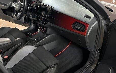 Volkswagen Polo VI (EU Market), 2021 год, 1 500 000 рублей, 21 фотография