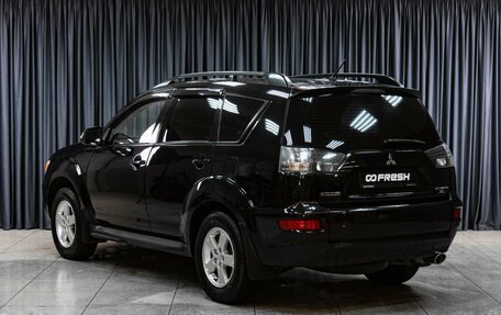 Mitsubishi Outlander III рестайлинг 3, 2011 год, 1 379 000 рублей, 2 фотография