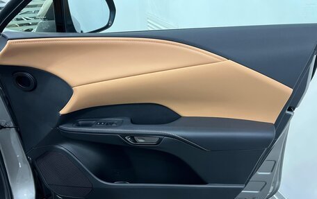 Lexus RX IV рестайлинг, 2025 год, 7 499 000 рублей, 33 фотография