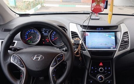 Hyundai Elantra V, 2014 год, 1 050 000 рублей, 6 фотография