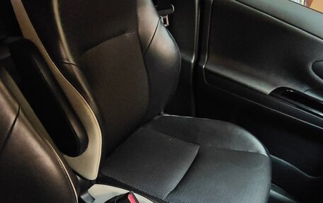 Toyota Wish II, 2012 год, 1 190 000 рублей, 13 фотография