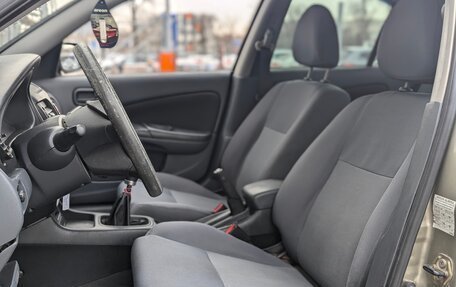 Nissan Almera, 2004 год, 260 000 рублей, 9 фотография