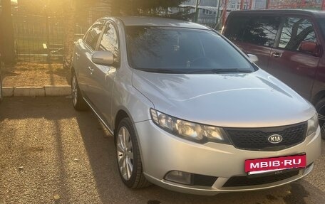 KIA Cerato III, 2011 год, 800 000 рублей, 3 фотография