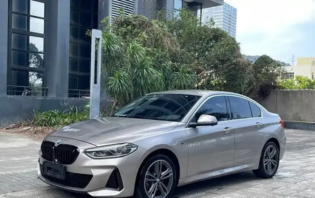 BMW 1 серия, 2021 год, 1 392 000 рублей, 1 фотография