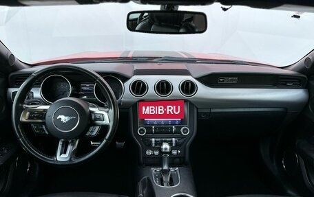 Ford Mustang VI рестайлинг, 2019 год, 2 900 000 рублей, 7 фотография