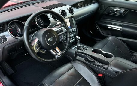 Ford Mustang VI рестайлинг, 2019 год, 2 900 000 рублей, 9 фотография