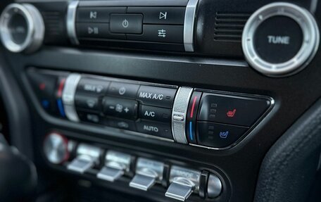 Ford Mustang VI рестайлинг, 2019 год, 2 900 000 рублей, 12 фотография