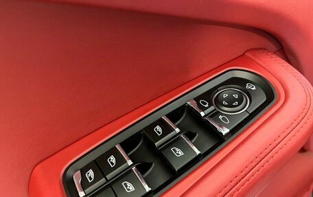 Porsche Macan I рестайлинг, 2015 год, 3 199 000 рублей, 32 фотография