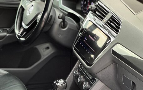 Volkswagen Tiguan II, 2017 год, 2 400 000 рублей, 7 фотография