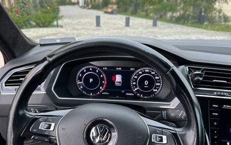 Volkswagen Tiguan II, 2017 год, 2 400 000 рублей, 14 фотография