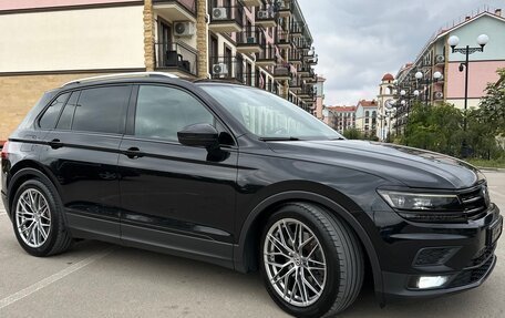 Volkswagen Tiguan II, 2017 год, 2 400 000 рублей, 20 фотография