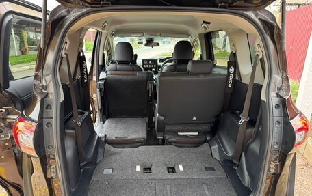 Toyota Sienta II, 2018 год, 2 000 000 рублей, 14 фотография