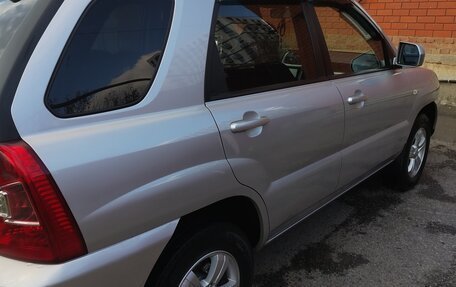 KIA Sportage II, 2010 год, 830 000 рублей, 4 фотография