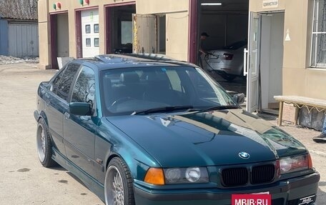 BMW 3 серия, 1990 год, 950 000 рублей, 6 фотография