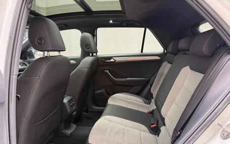 Volkswagen T-Roc I, 2022 год, 1 440 000 рублей, 10 фотография