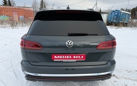 Volkswagen Touareg III, 2019 год, 4 800 000 рублей, 3 фотография