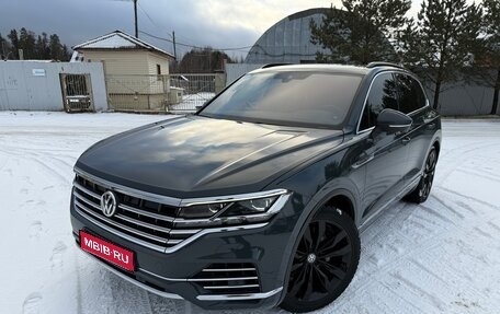 Volkswagen Touareg III, 2019 год, 4 800 000 рублей, 1 фотография