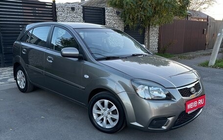 KIA Rio II, 2009 год, 605 000 рублей, 1 фотография