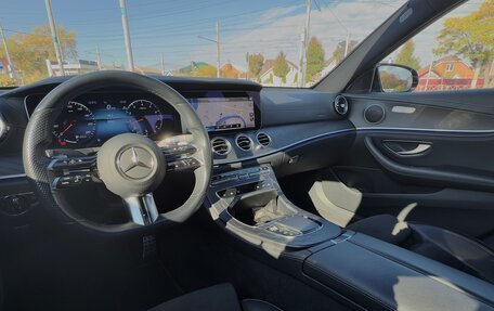 Mercedes-Benz E-Класс, 2022 год, 5 650 000 рублей, 5 фотография