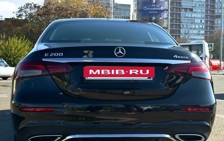 Mercedes-Benz E-Класс, 2022 год, 5 650 000 рублей, 4 фотография