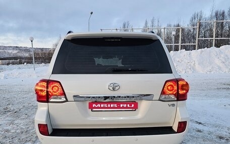 Toyota Land Cruiser 200, 2014 год, 4 150 000 рублей, 7 фотография