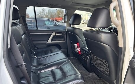 Toyota Land Cruiser 200, 2011 год, 4 200 000 рублей, 10 фотография