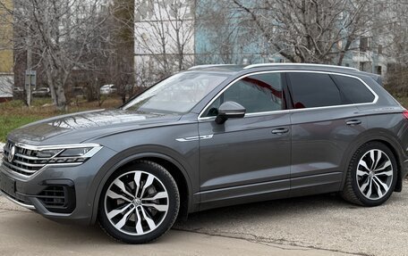 Volkswagen Touareg III, 2019 год, 5 390 000 рублей, 3 фотография