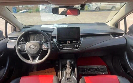 Toyota Corolla, 2021 год, 1 310 000 рублей, 6 фотография