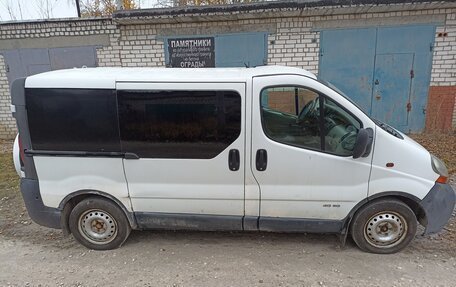 Renault Trafic, 2002 год, 650 000 рублей, 3 фотография