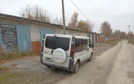 Renault Trafic, 2002 год, 650 000 рублей, 2 фотография