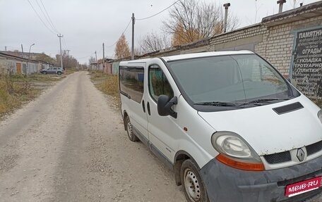 Renault Trafic, 2002 год, 650 000 рублей, 4 фотография