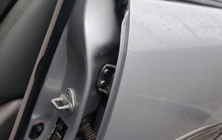 Toyota Land Cruiser 100 рестайлинг 2, 2006 год, 1 800 000 рублей, 1 фотография