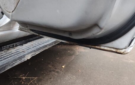 Toyota Land Cruiser 100 рестайлинг 2, 2006 год, 1 800 000 рублей, 3 фотография