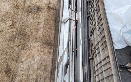 Toyota Land Cruiser 100 рестайлинг 2, 2006 год, 1 800 000 рублей, 10 фотография