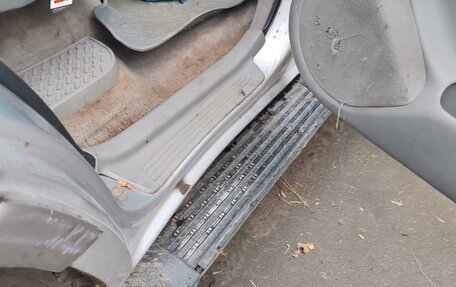 Toyota Land Cruiser 100 рестайлинг 2, 2006 год, 1 800 000 рублей, 12 фотография