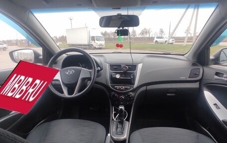 Hyundai Solaris II рестайлинг, 2015 год, 1 180 000 рублей, 10 фотография