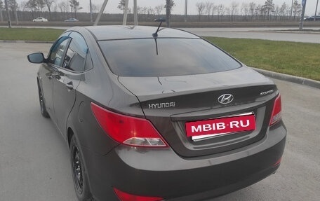 Hyundai Solaris II рестайлинг, 2015 год, 1 180 000 рублей, 2 фотография