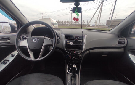 Hyundai Solaris II рестайлинг, 2015 год, 1 180 000 рублей, 11 фотография