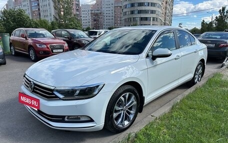 Volkswagen Passat B8 рестайлинг, 2018 год, 2 400 000 рублей, 3 фотография