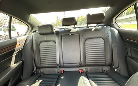 Volkswagen Passat B8 рестайлинг, 2018 год, 2 400 000 рублей, 13 фотография