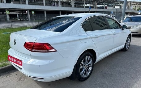 Volkswagen Passat B8 рестайлинг, 2018 год, 2 400 000 рублей, 7 фотография